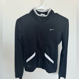 Nike women’s jacket size M